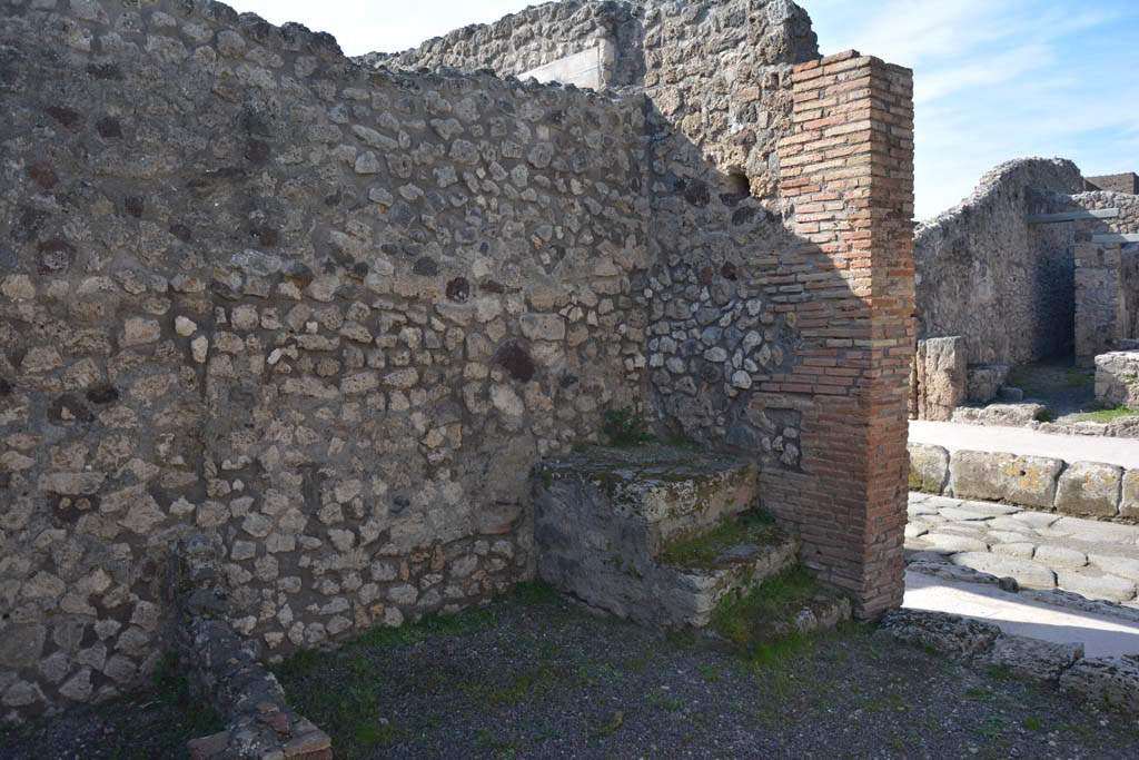 IX.5.8, Pompeii. March 2017. Looking towards north-west corner with three steps of the base of the steps to upper floor.
Foto Christian Beck, ERC Grant 681269 DCOR.

