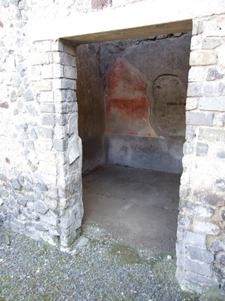 IX.9.c Pompeii.  March 2009.  Doorway to Cubiculum.