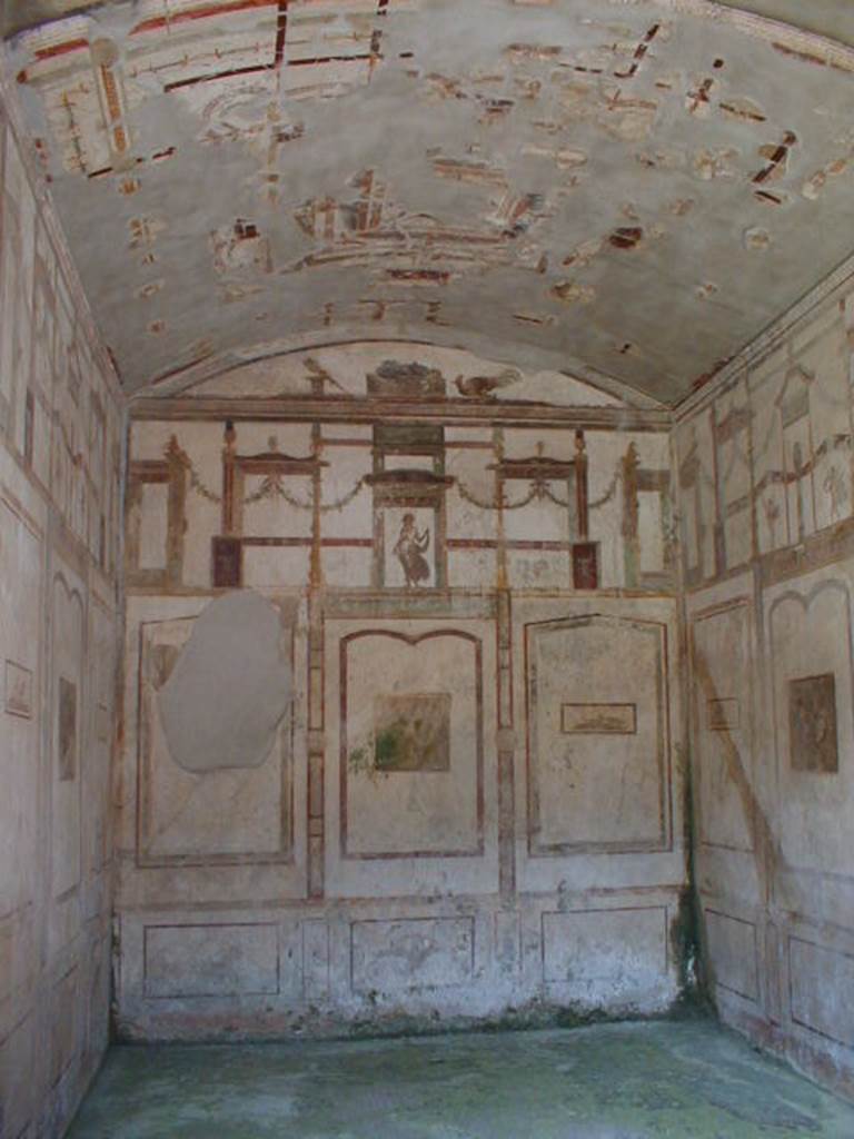 IX.13.1-3 Pompeii. September 2004. Room 11, north wall.