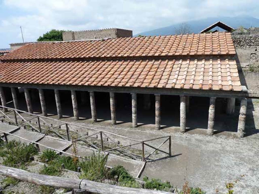 Villa of Mysteries, Pompeii. May 2010. The colonnade on the south side of the Villa.