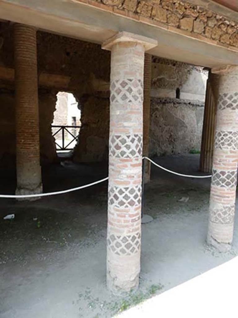 Villa of Mysteries, Pompeii. May 2015. Detail of colonnade on south side, looking east. Photo courtesy of Buzz Ferebee.
