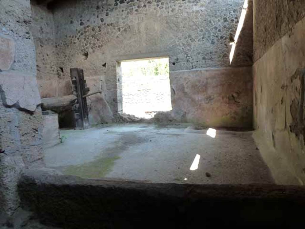 Villa of Mysteries, Pompeii. May 2010. Room 48-9, east wall.