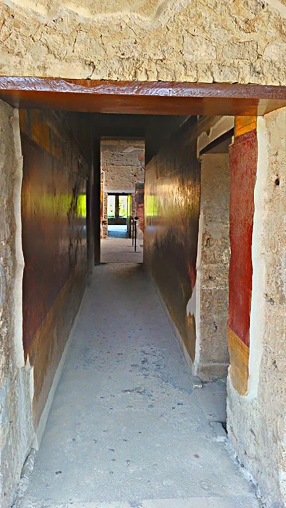 Villa of Mysteries, Pompeii. c.2015-2017. 
Corridor F1, looking north towards atrium. Photo courtesy of Giuseppe Ciaramella.
