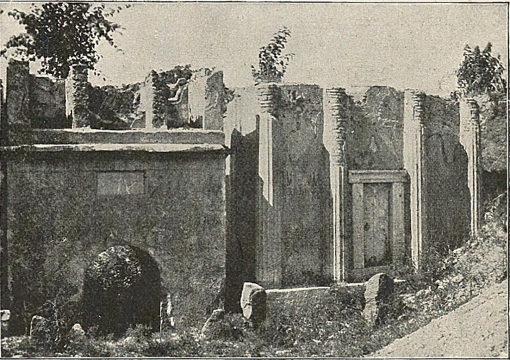 FP5 Pompeii and FP6. Late 19th century photo.
See Mau, A., 1908. Pompeji in Leben und Kunst, Lipsia, 1908, p. 453, fig. 267.

