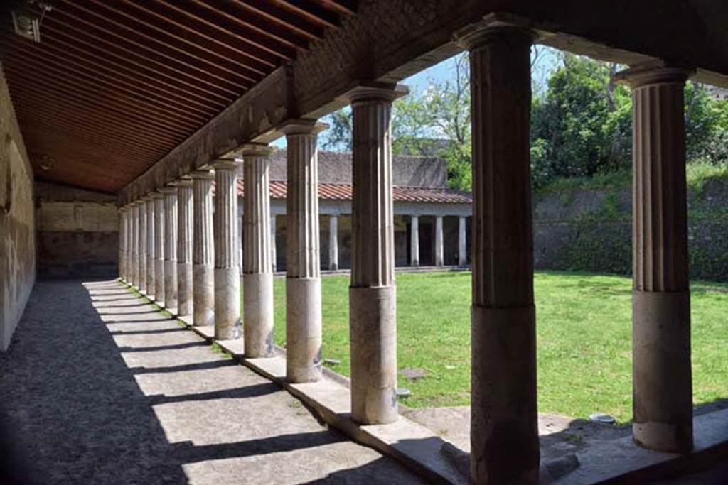 Oplontis Villa of Poppea, April 2018. Portico 40, looking south-east across peristyle 59, from north-west corner. Photo courtesy of Ian Lycett-King. Use is subject to Creative Commons Attribution-NonCommercial License v.4 International.
