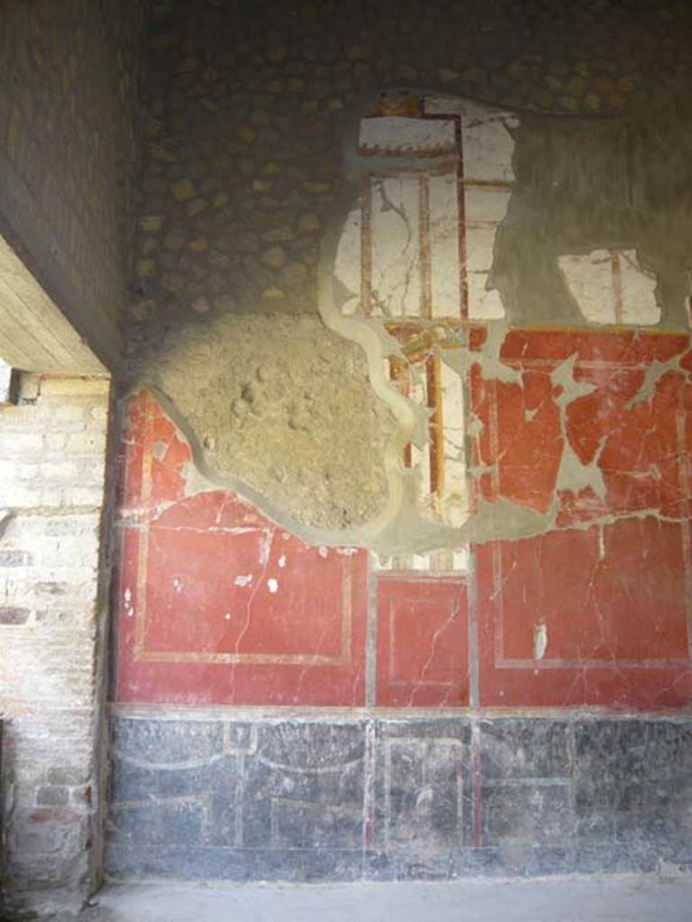 Oplontis, May 2011. Room 81, east end of south wall. Photo courtesy of Buzz Ferebee. 

