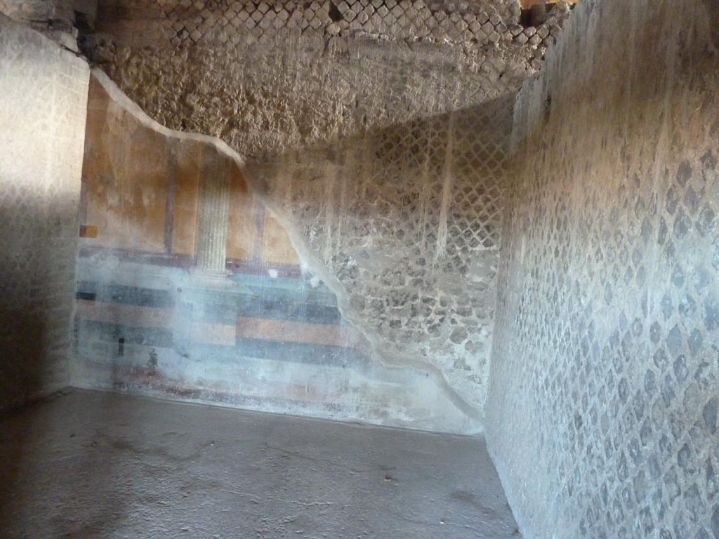 Stabiae, Villa Arianna, September 2015. Room 37, looking towards south wall and south-west corner.