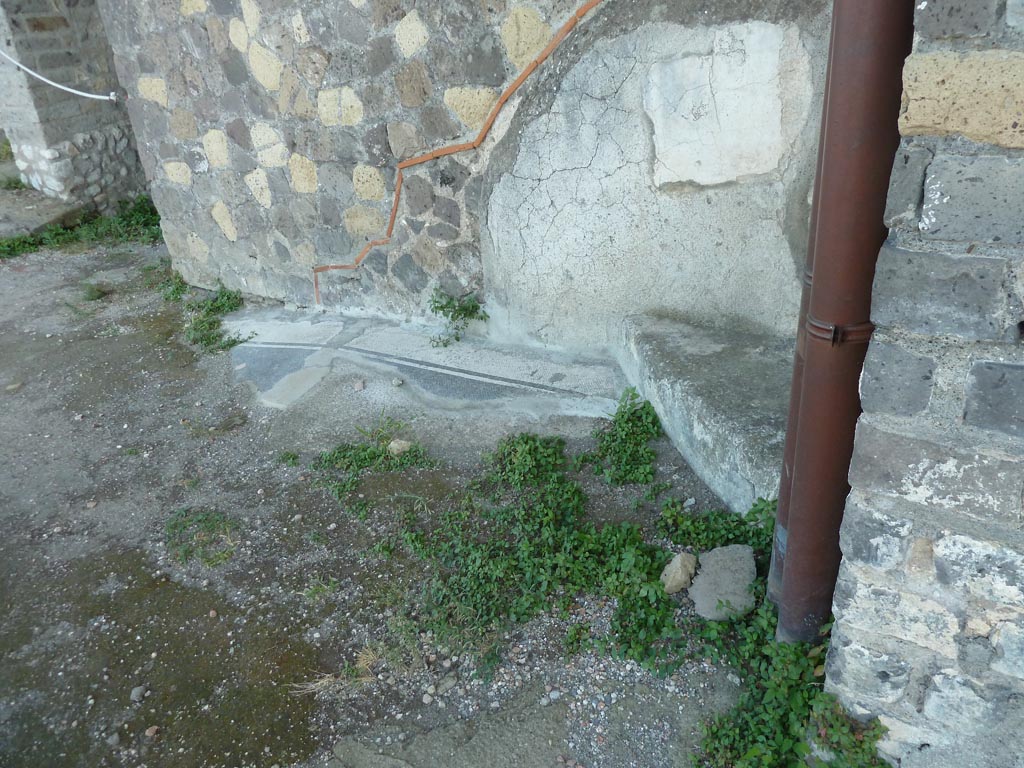 Stabiae, Villa Arianna, September 2015. Room 35, remains of floor.