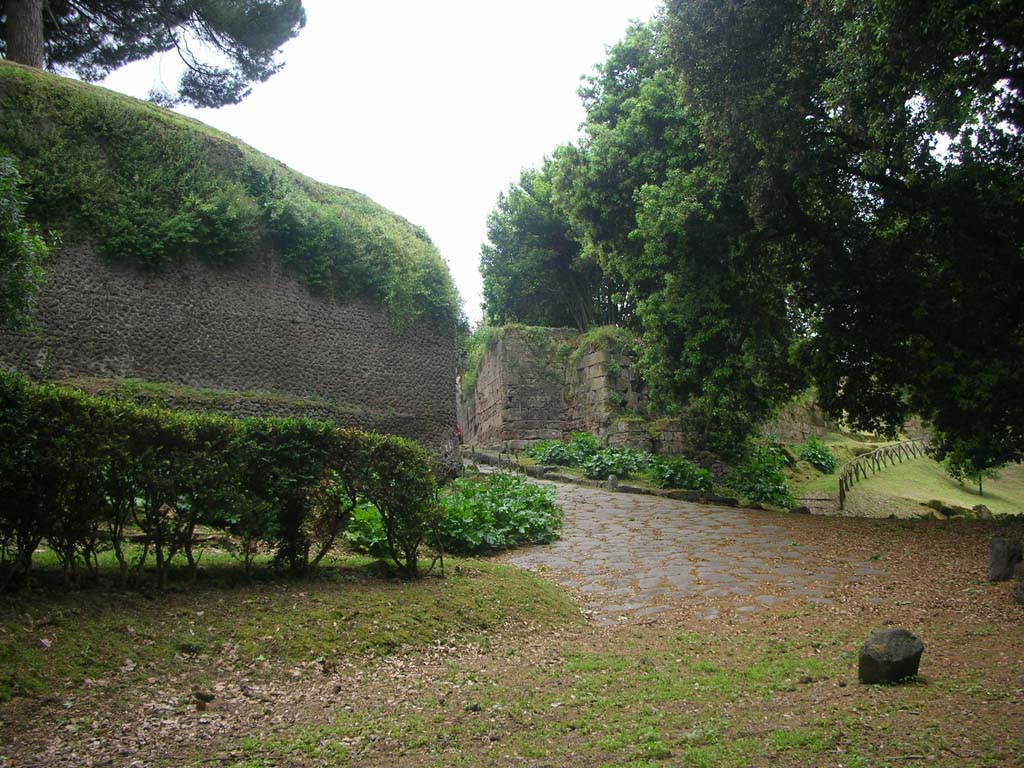 Walls on east side of Pompeii. May 2010. Looking north-west towards City Walls near Nola Gate. Photo courtesy of Ivo van der Graaff.