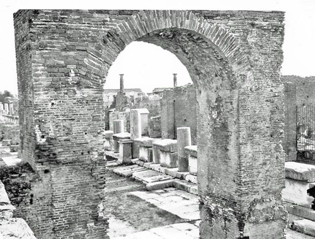 Arch of Augustus. Between 1867 and 1874. 
Photo by Sommer and Behles. Photo courtesy of Charles Marty.
