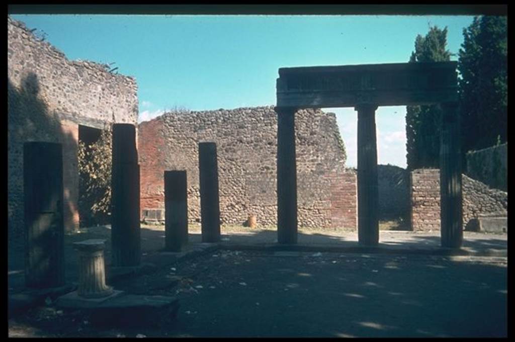 Fountain on Triangular Forum. Looking east at north end of Triangular Forum. The labrum of the fountain has been removed.
Photographed 1970-79 by Günther Einhorn, picture courtesy of his son Ralf Einhorn.

