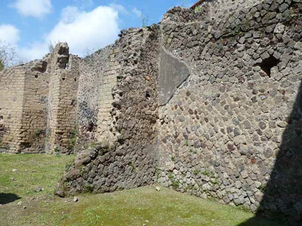 Villa of Mysteries, Pompeii. May 2010. Room 26, east side.