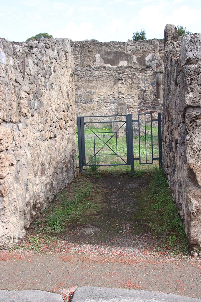 I.2.3 Pompeii. October 2024. 
Entrance corridor, looking east towards atrium. Photo courtesy of Klaus Heese.

