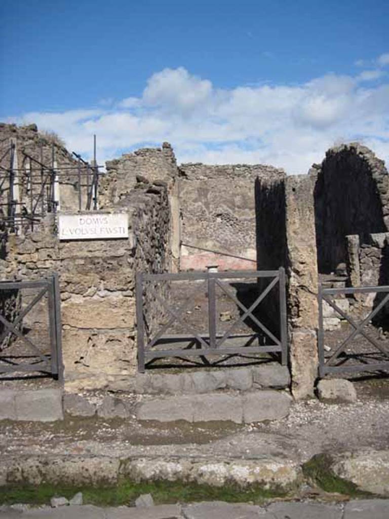 I.2.10 Pompeii. September 2010. Looking east to entrance doorway, from Via Stabiana. Photo courtesy of Drew Baker.
