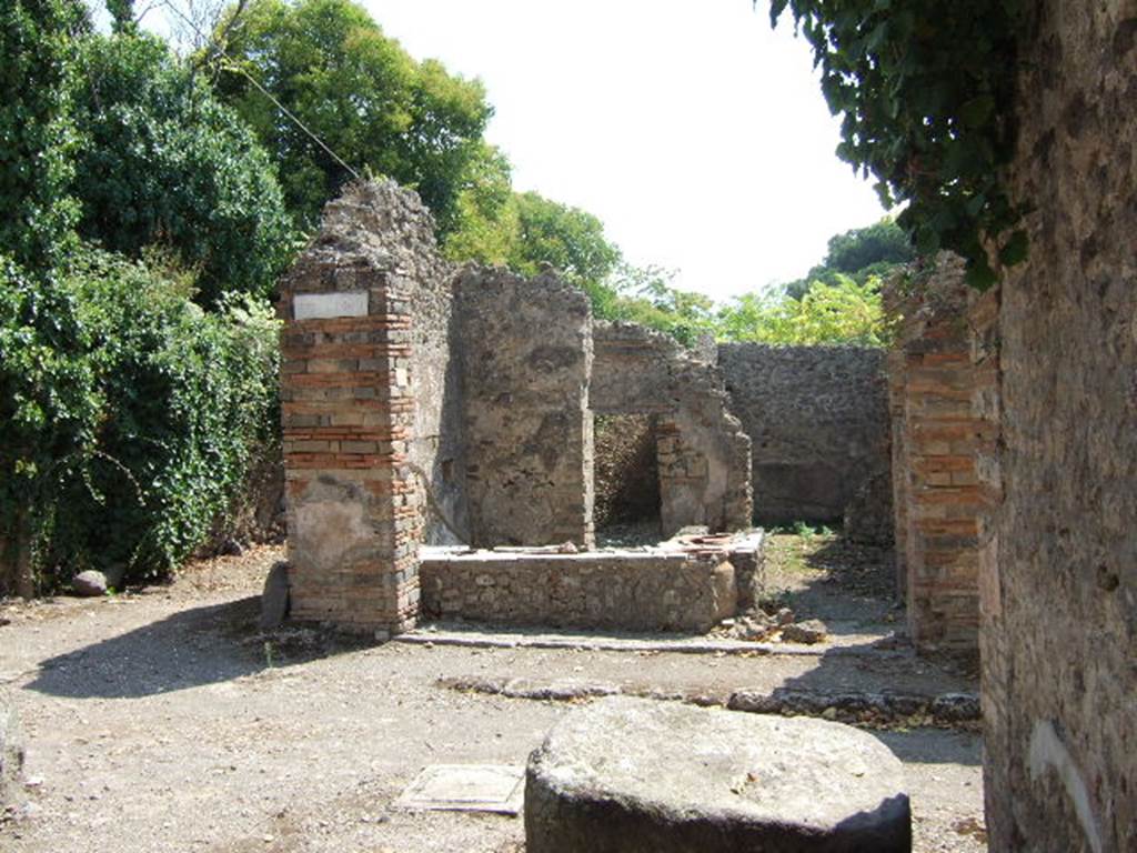 I.2.18 Pompeii. September 2005. Looking south, from outside of 1.3.29.