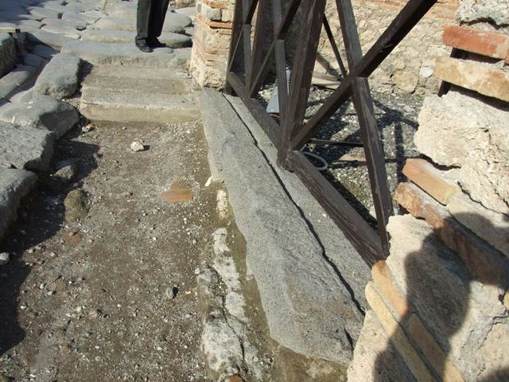 I.3.12 Pompeii. December 2007.  Entrance threshold or sill for sliding shutters, looking north.