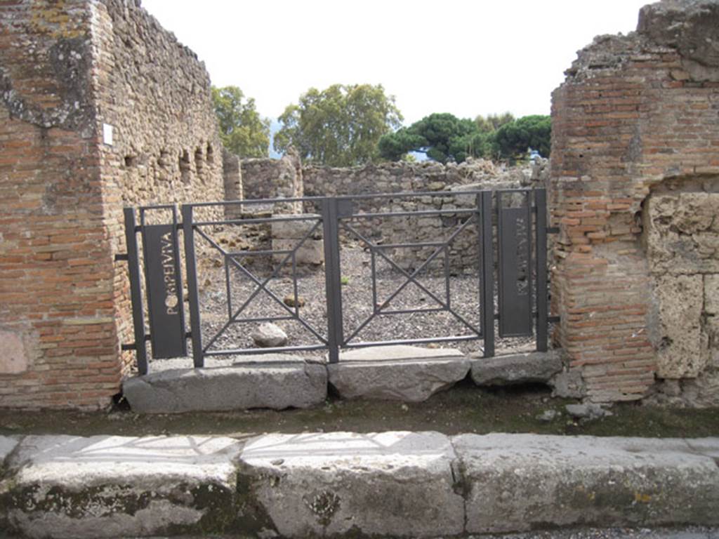 I.3.13 Pompeii. September 2010. Looking south to entrance doorway. Photo courtesy of Drew Baker.