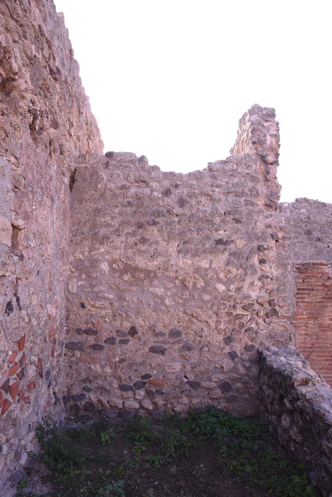 I.4.12 Pompeii. October 2019. Room f, south wall.
Foto Tobias Busen, ERC Grant 681269 DCOR.
