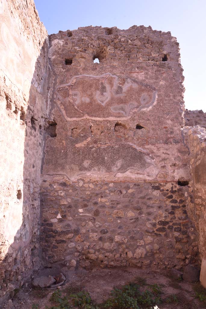 I.4.12 Pompeii. October 2019. Room h, east wall.
Foto Tobias Busen, ERC Grant 681269 DCOR.

