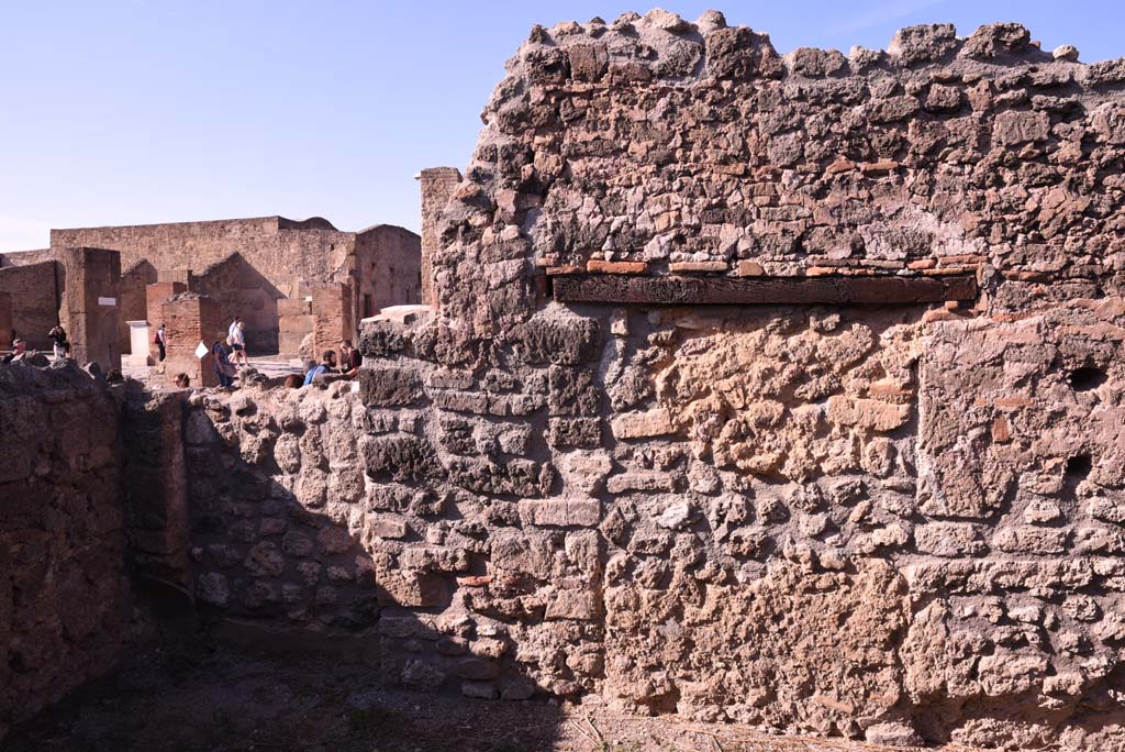 I.4.12 Pompeii. October 2019. Room d, blocked doorway on west end of north wall.
Foto Tobias Busen, ERC Grant 681269 DCOR.
