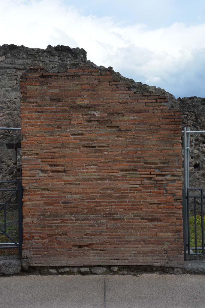 I.4.16 Pompeii. December 2018. Looking towards south wall with niches. Photo courtesy of Aude Durand.