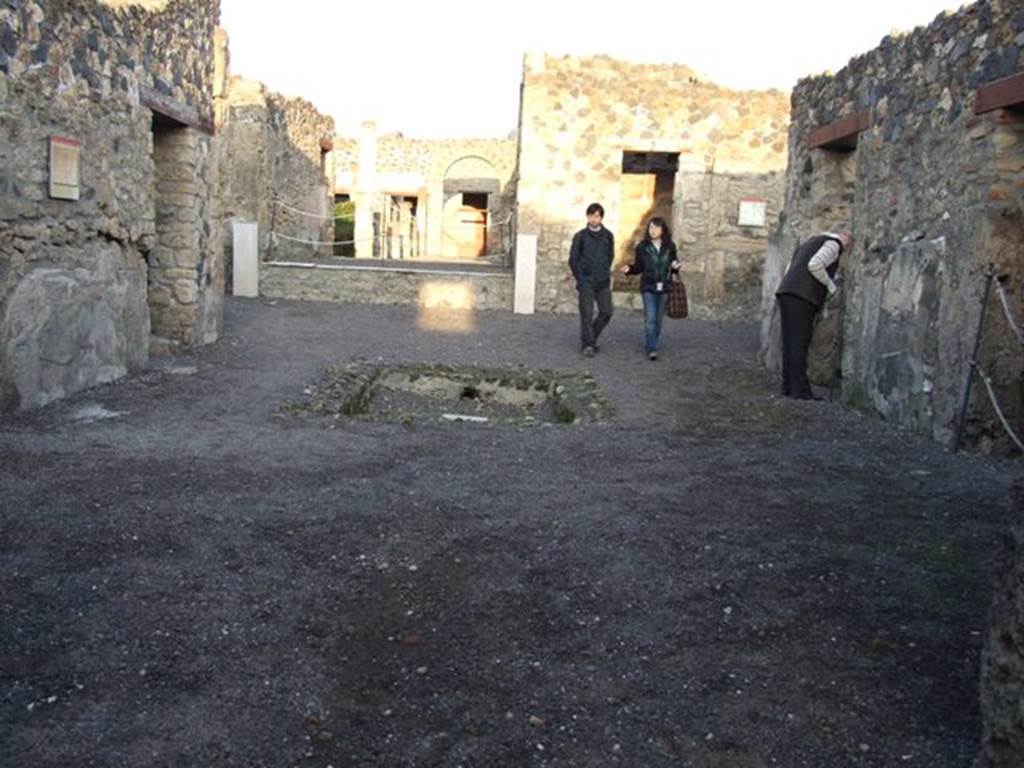 I.4.25 Pompeii. December 2007. Looking east across atrium towards tablinum of 1.4.5.