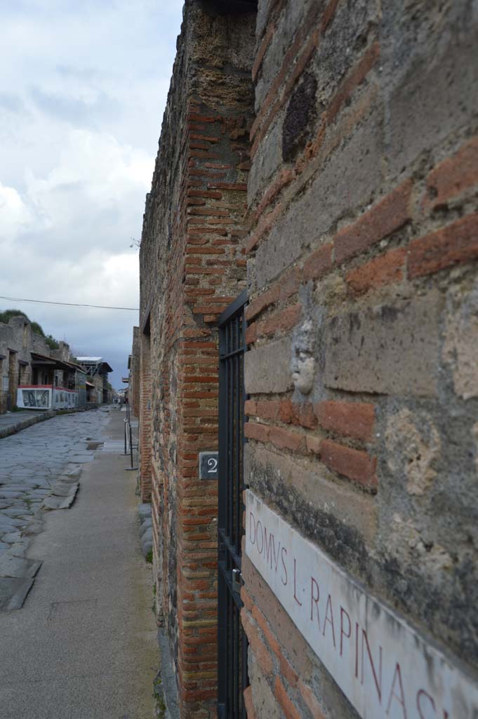 I.4.25 Pompeii. March 2018. 
Looking towards east side of entrance and along Via dellAbbondanza.
Foto Taylor Lauritsen, ERC Grant 681269 DCOR.
