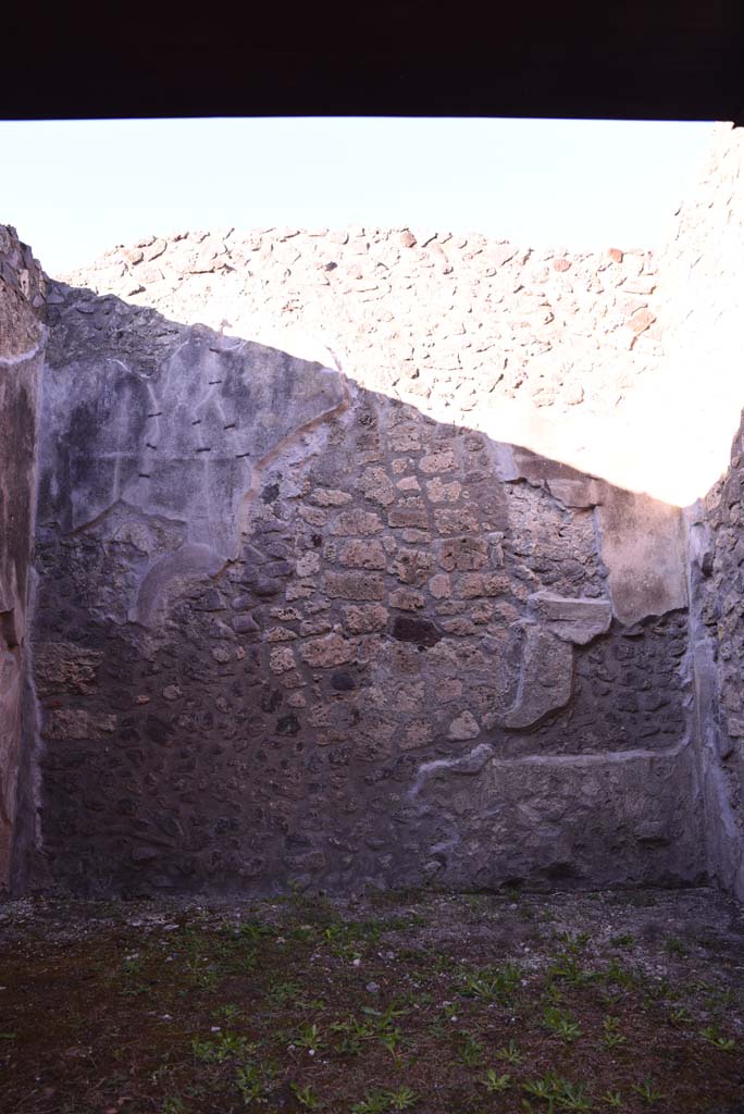 I.4.25 Pompeii. October 2019. Room 52, west wall.
Foto Tobias Busen, ERC Grant 681269 DCOR.

