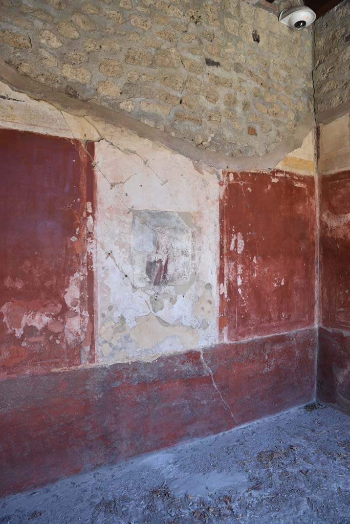 I.4.25 Pompeii. September 2020.  Room 23, looking towards east wall of cubiculum.
Foto Tobias Busen, ERC Grant 681269 DCOR.
