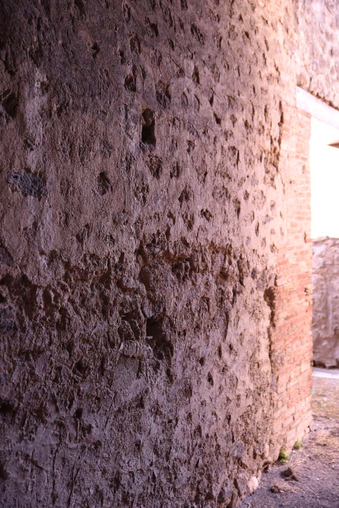 I.4.25 Pompeii. October 2019. Room 24, looking west along south wall.   
Foto Tobias Busen, ERC Grant 681269 DCOR.
