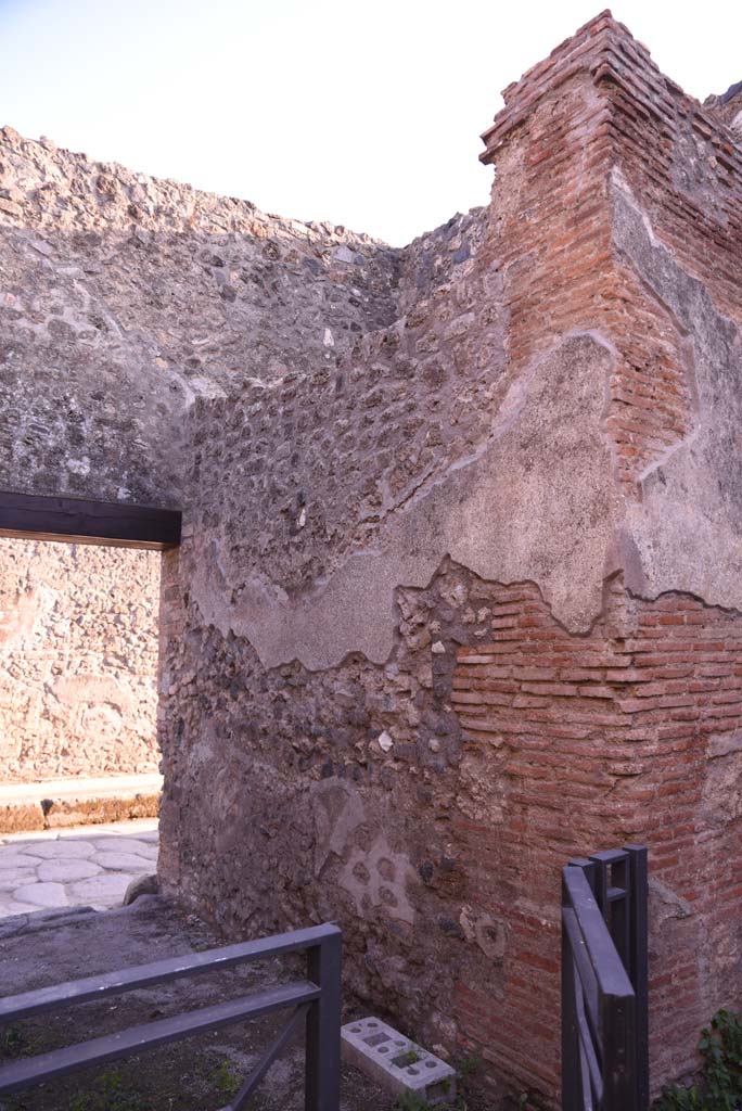 I.4.28 Pompeii.  Domus of Q. Octavius Romulus.  Room 4.  Room in southwest corner of atrium.