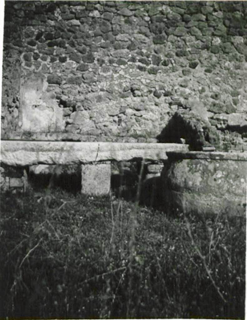 10502-warscher-codex-113-2-640.jpg
I.5.2 Pompeii. 1936, taken by Tatiana Warscher. Warscher described this picture as the table for the friction of the leather. One could see that it was made of travertine, and leaning on a capital that had been adapted for that use. See Warscher T., 1936. Codex Topographicus Pompeianus: Regio I.1, I.5. Rome: DAIR, whose copyright it remains.
