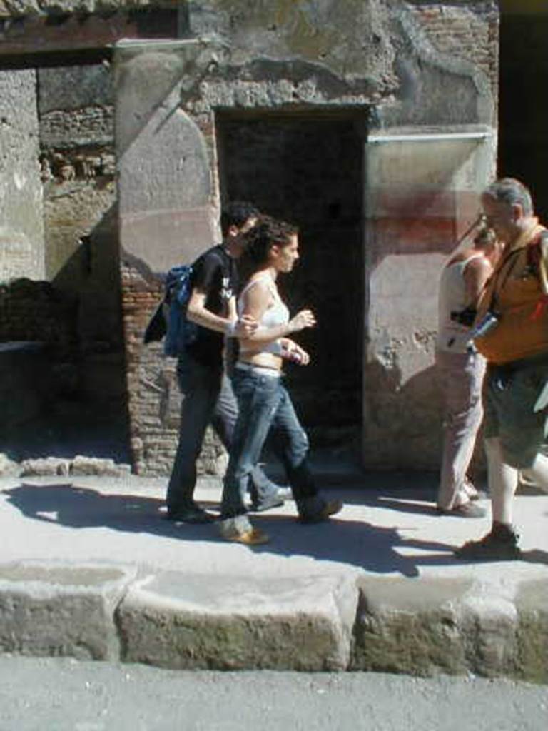 I.6.6 Pompeii. May 2005.  Entrance.