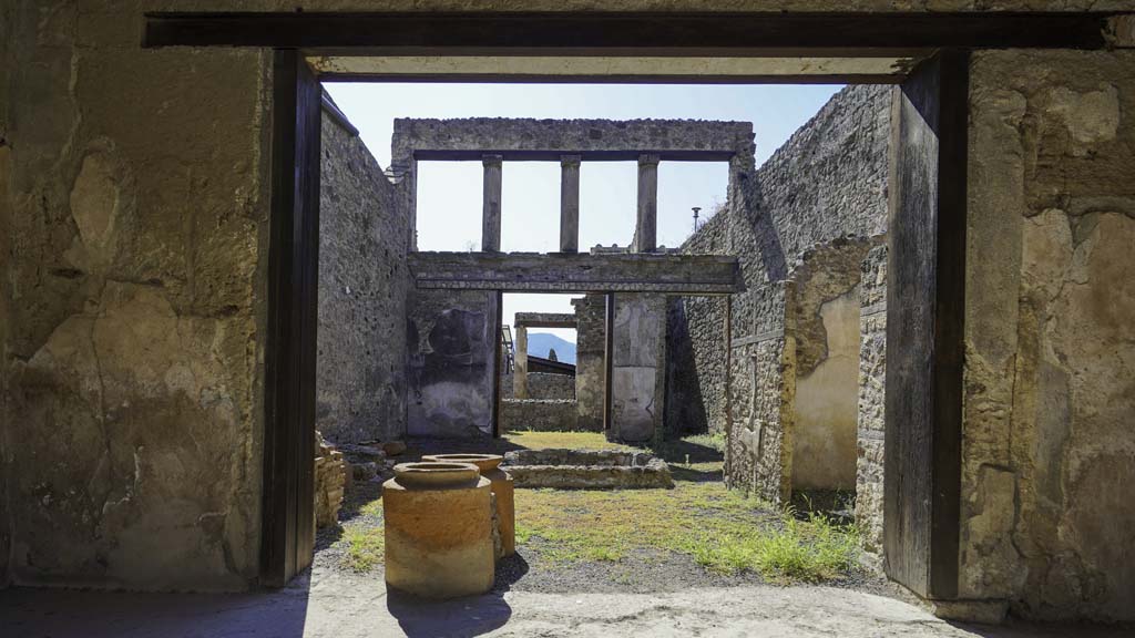 I.6.9 Pompeii. August 2021. Looking south towards atrium and rear rooms. Photo courtesy of Robert Hanson.