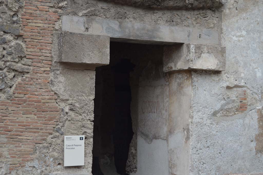 I.7.1, Pompeii. October 2017. Looking towards west side of entrance corridor, from doorway.
Foto Taylor Lauritsen, ERC Grant 681269 DÉCOR.
