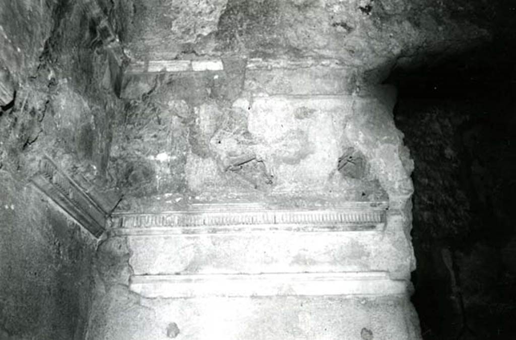 I.7.1 Pompeii. 1972. Domus of P. Paquius Proculus, cubiculum right, E wall.  
Photo courtesy of Anne Laidlaw.
American Academy in Rome, Photographic Archive. Laidlaw collection _P_72_12_34.
