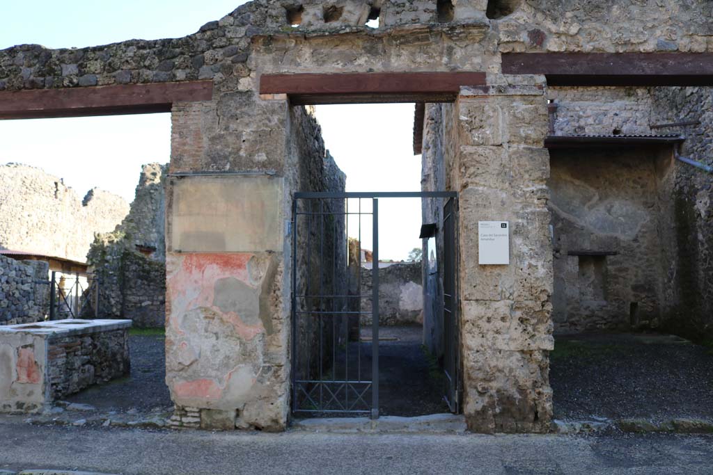 I.7.7 Pompeii, in centre. December 2018. Looking south towards entrance doorway. Photo courtesy of Aude Durand.