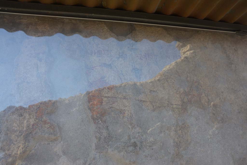 I.7.7 Pompeii. December 2018. Detail from left end of ancient combat wall painting. Photo courtesy of Aude Durand.