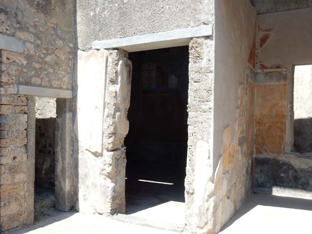 I.7.19 Pompeii. May 2017. Doorway to triclinium in north-east corner of atrium. Photo courtesy of Buzz Ferebee.
