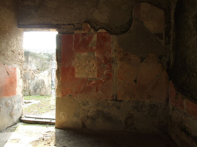 I.7.19 Pompeii. December 2006. West wall and doorway to atrium from triclinium in north-east corner of atrium.  