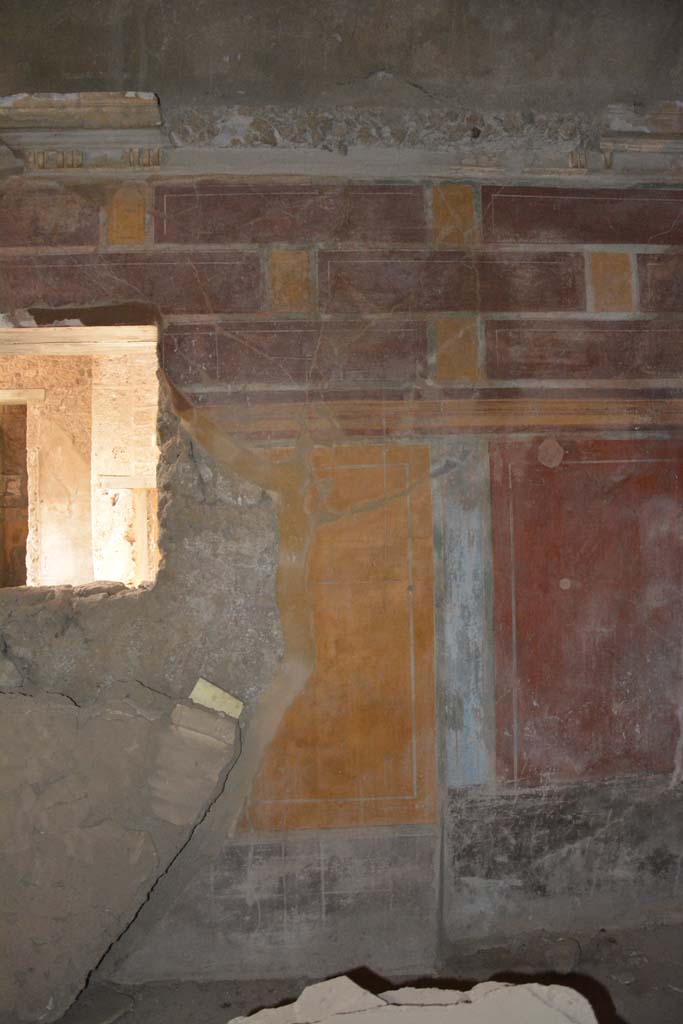 I.8.17 Pompeii. March 2019. Room 12, central yellow panel on west wall.
Foto Annette Haug, ERC Grant 681269 DCOR.

