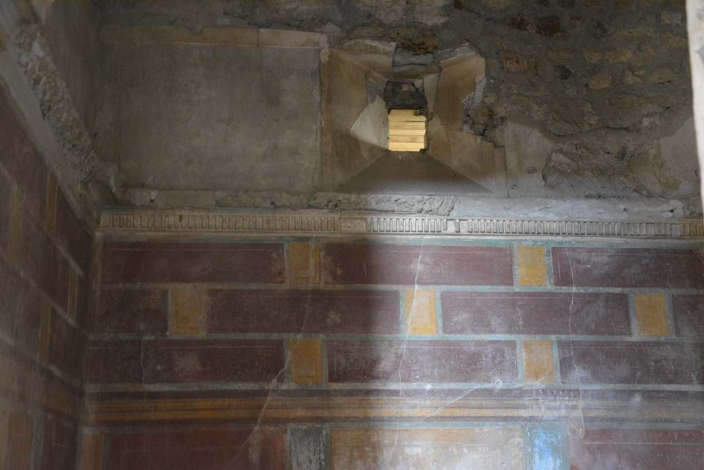 I.8.17 Pompeii. March 2019. Room 12, upper north wall.
Foto Annette Haug, ERC Grant 681269 DCOR.
