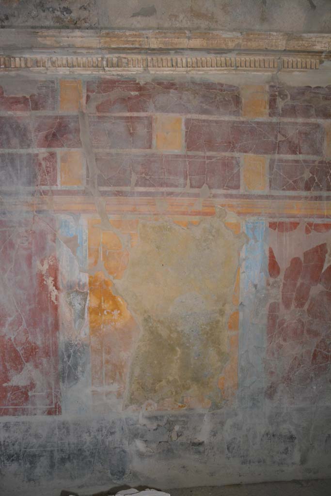 I.8.17 Pompeii. October 2019. Room 12, central panel on east wall.
Foto Annette Haug, ERC Grant 681269 DCOR.

