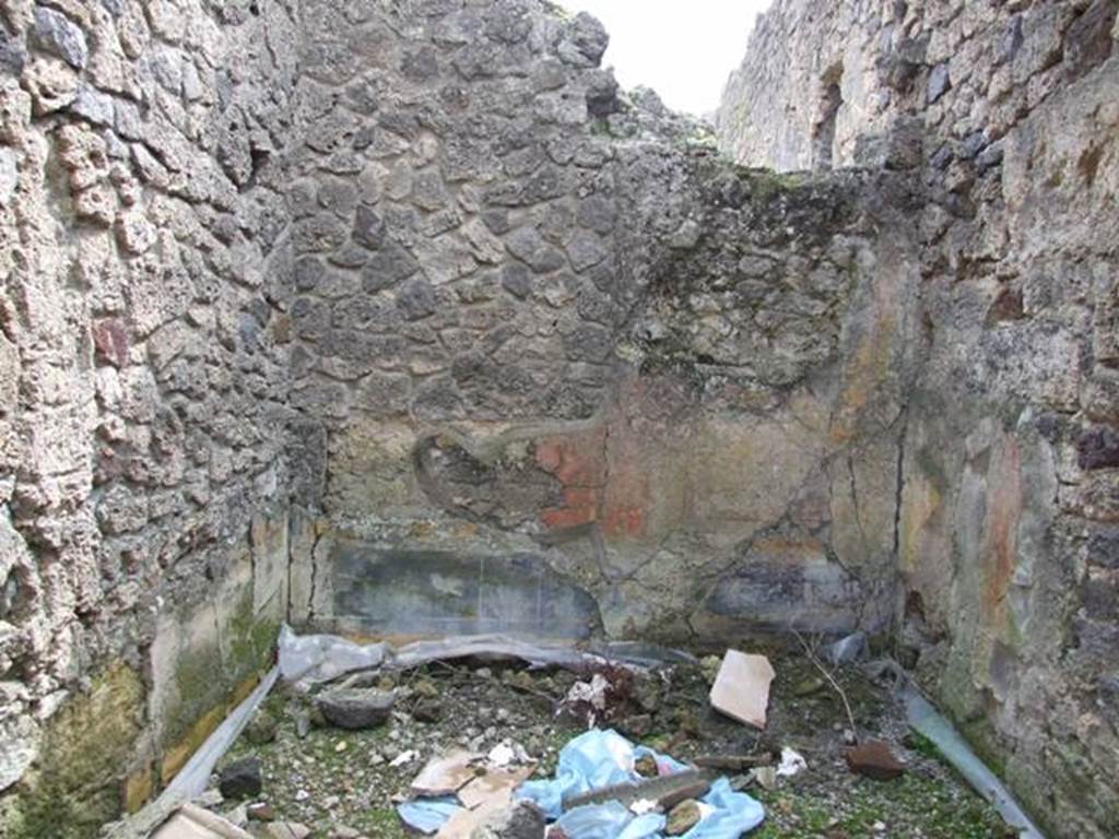 I.9.12 Pompeii. March 2009.    Room 4. West wall, South west corner.