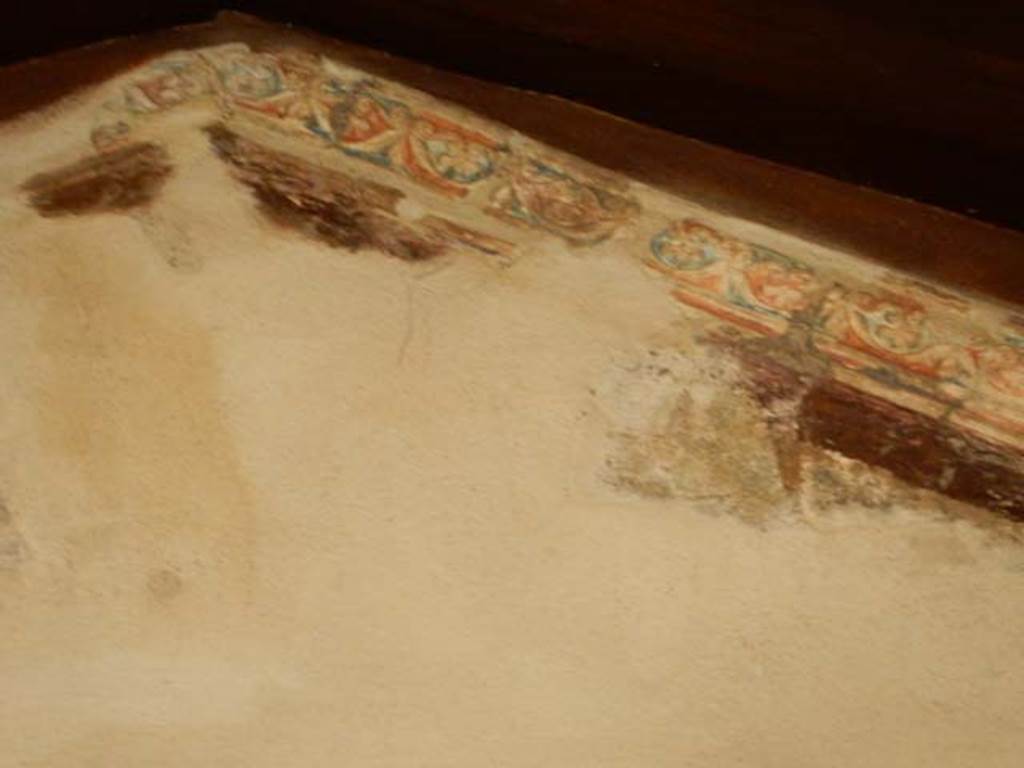 I.10.4 Pompeii. May 2015. Room 18, detail from ceiling pediment. Photo courtesy of Buzz Ferebee.
