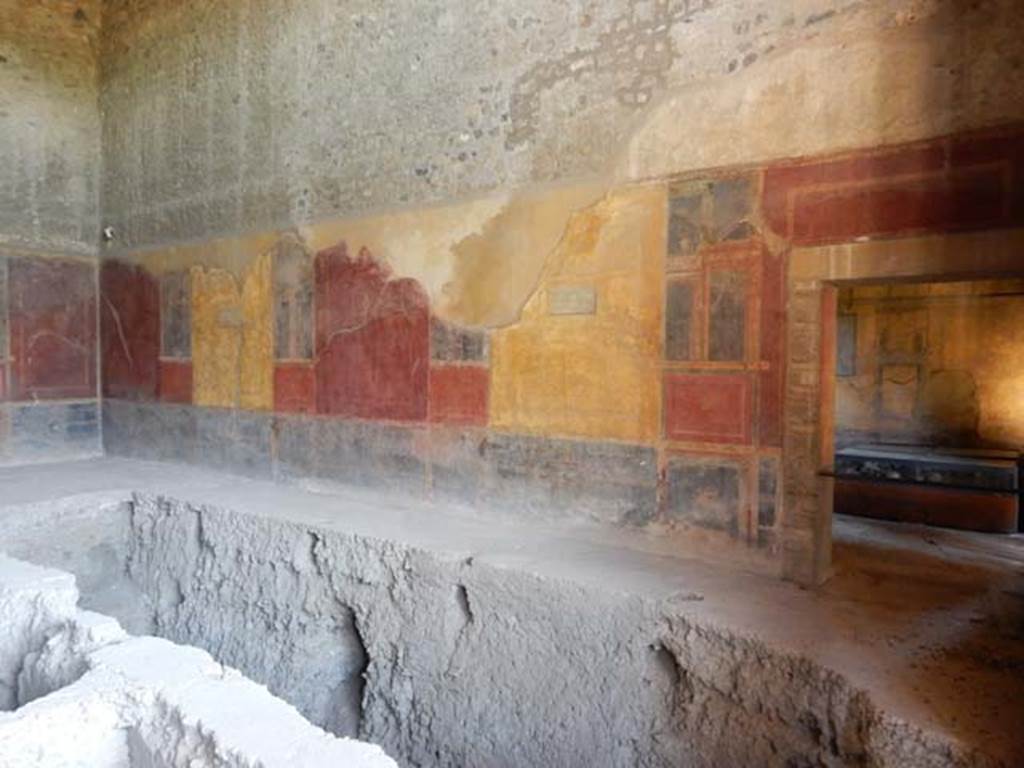 I.10.4 Pompeii. May 2017. Room 18, looking towards south wall. Photo courtesy of Buzz Ferebee.
