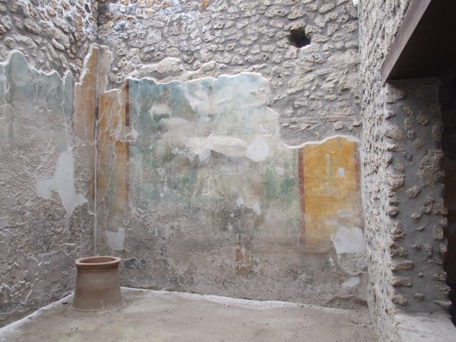 I.11.6 Pompeii. March 2009. Room 7. Triclinium. East wall.