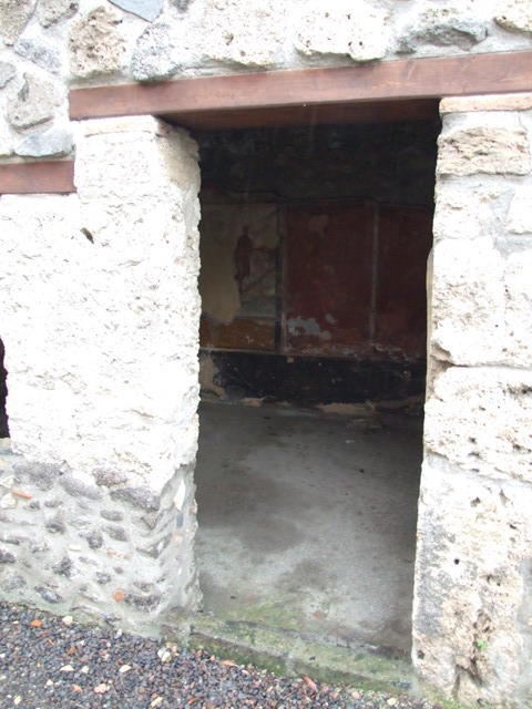 I.11.15 Pompeii. December 2007. Doorway to room 13, cubiculum. 