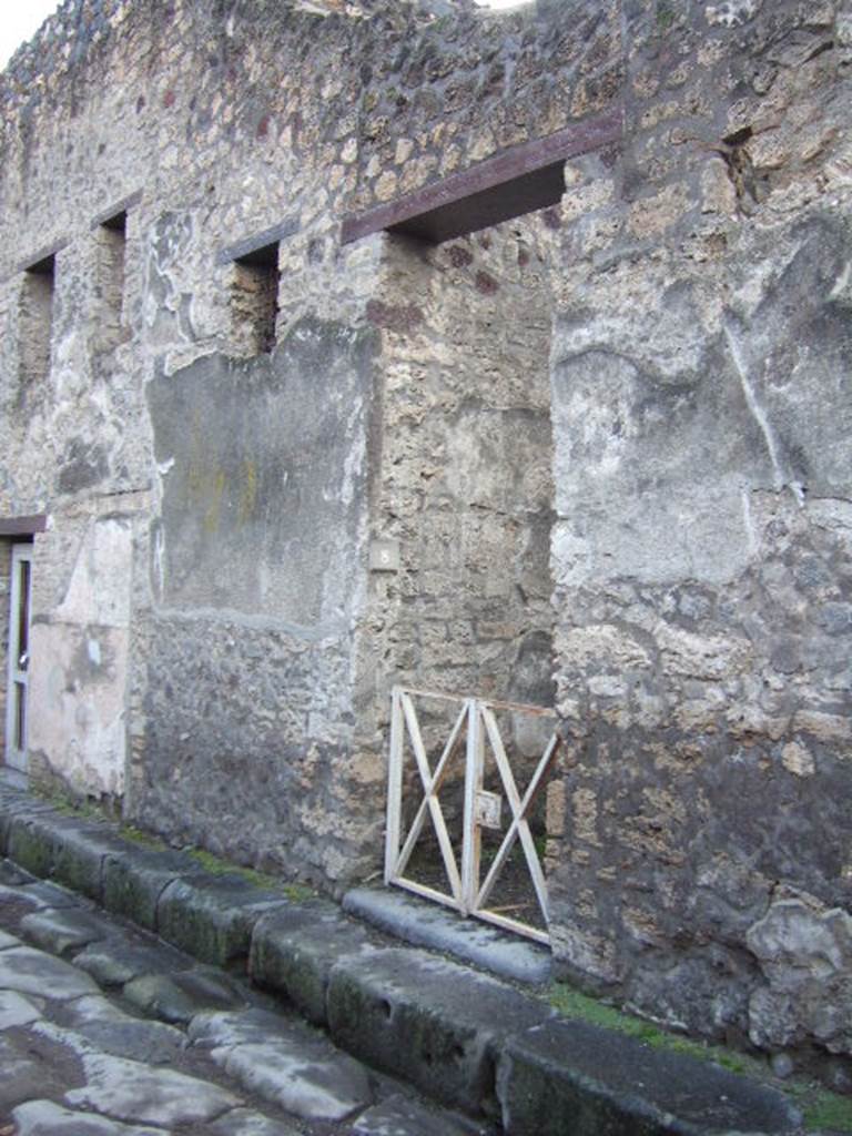 I.13.8 Pompeii. December 2005. Entrance doorway. 

