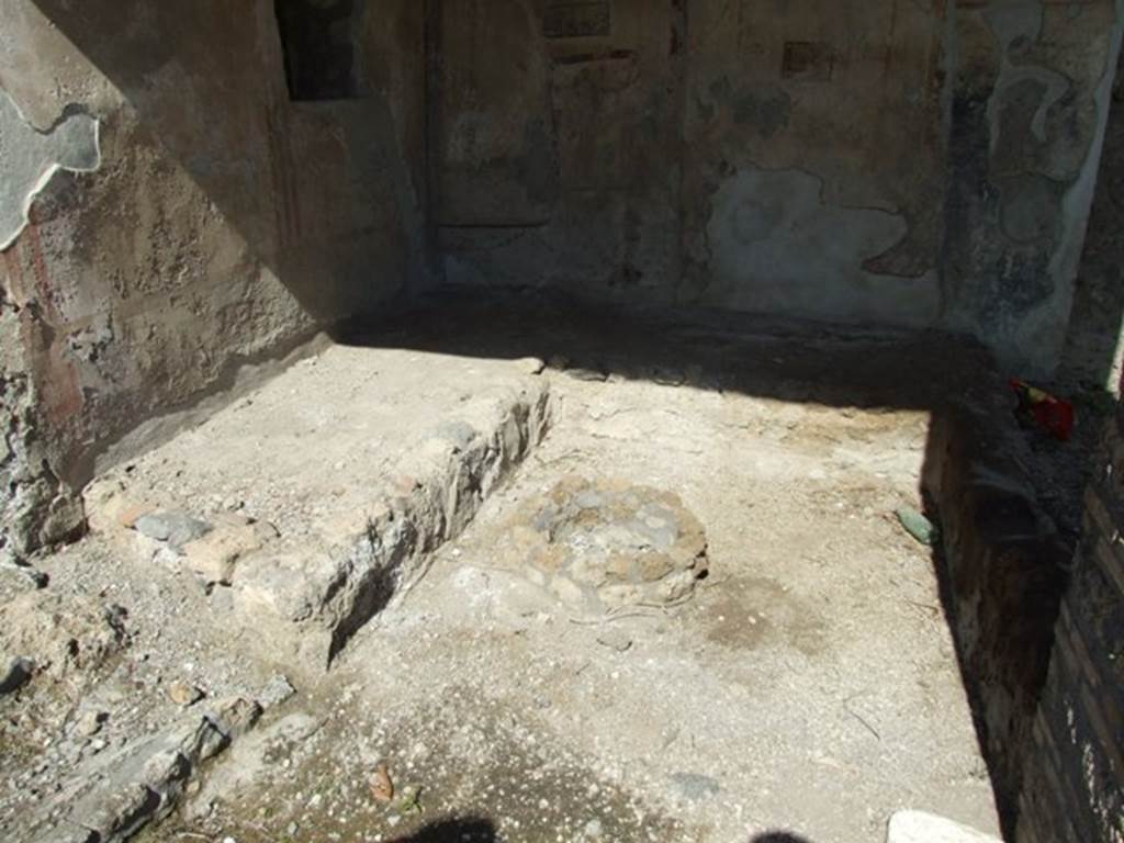 I.13.16 Pompeii.  March 2009. Masonry Summer triclinium, couches against west and north wall.
